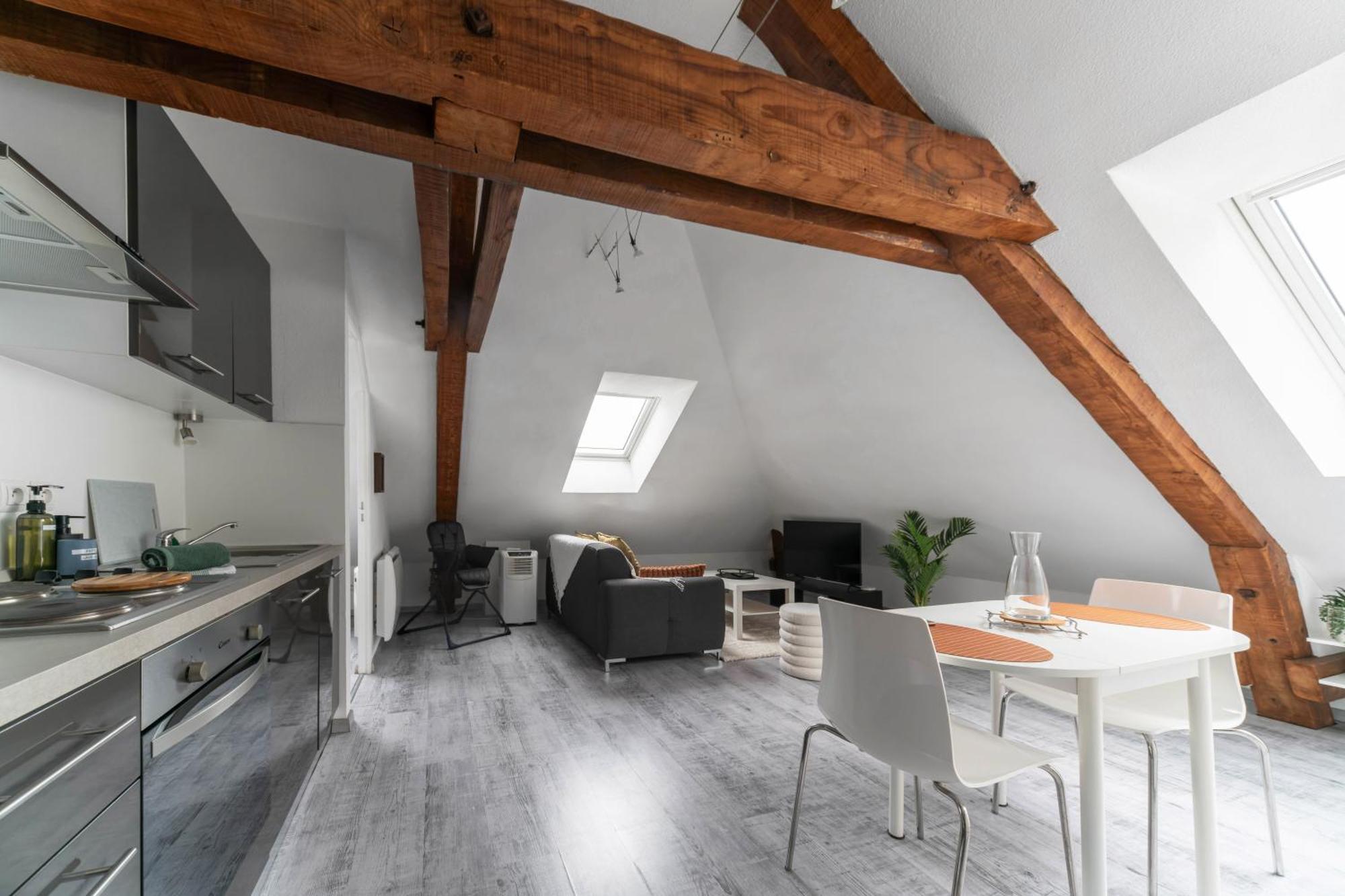 Residence La Provence - Appartements Proches Centre Ville วิชี ภายนอก รูปภาพ