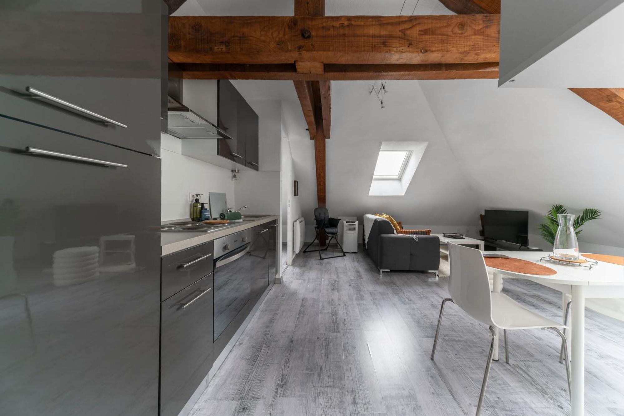 Residence La Provence - Appartements Proches Centre Ville วิชี ภายนอก รูปภาพ
